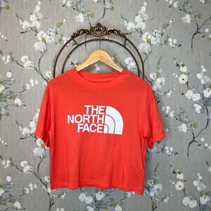 The North Face Coral Short Sleeve Cropped T-Shirt - Size S